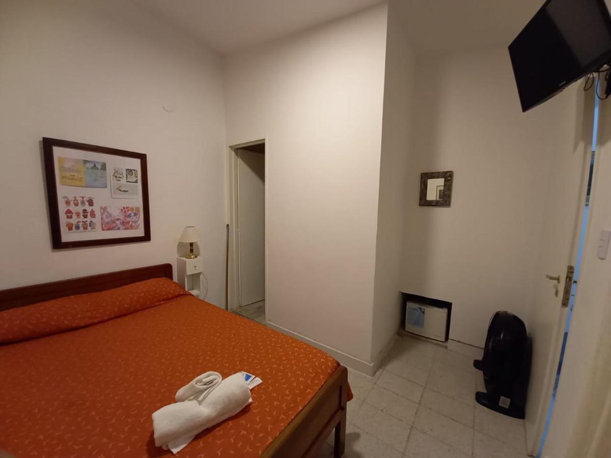 Hotel San Carlos Buenos Aires Eksteriør billede